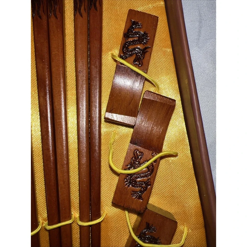 VINTAGE CHERRY WOODEN‎ JAPANESE ENGRAVED CHOPSTICKS SET IN Box 6 Sets